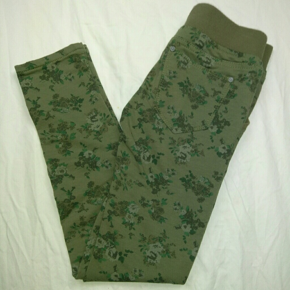 Vigoss Jeans Floral Patter Jeggings/Joggers
